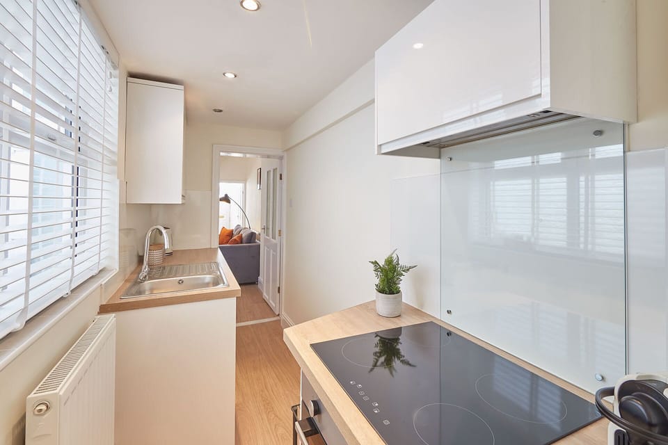 House | 2 bedrooms, desk, soundproofing