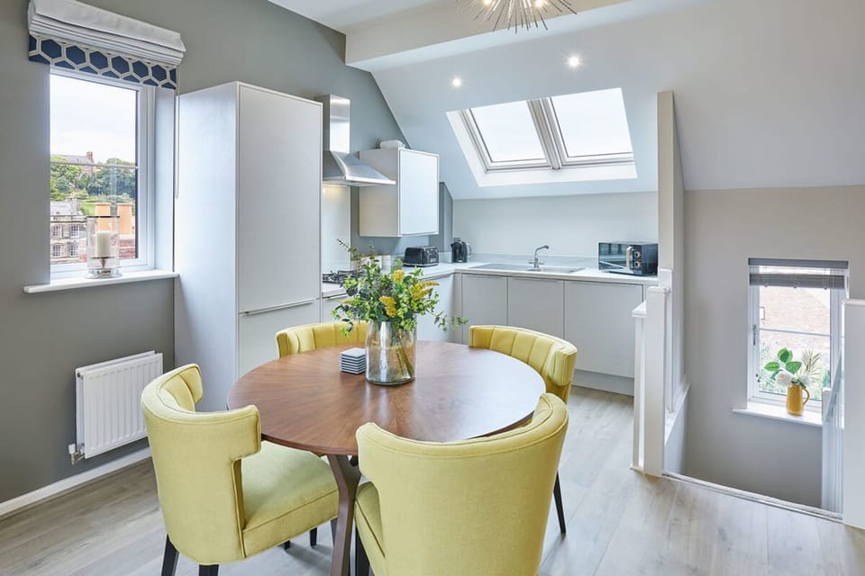 House | 3 bedrooms, desk, soundproofing