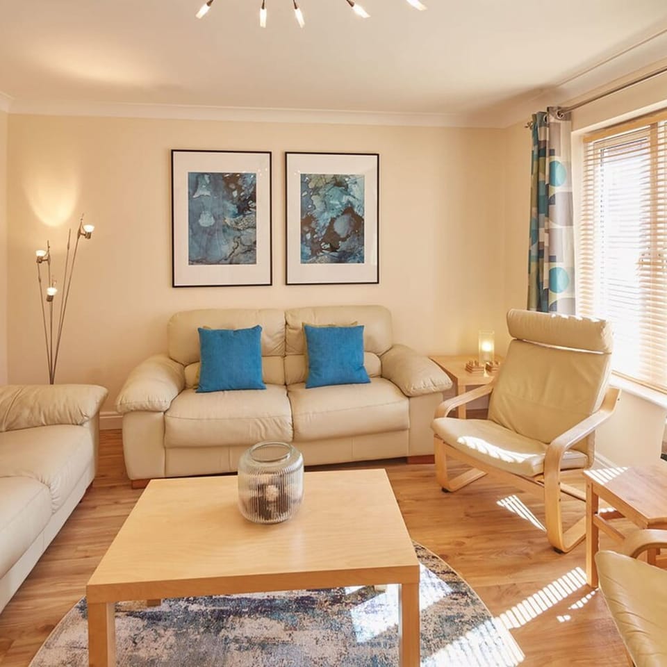 House | 4 bedrooms, Internet
