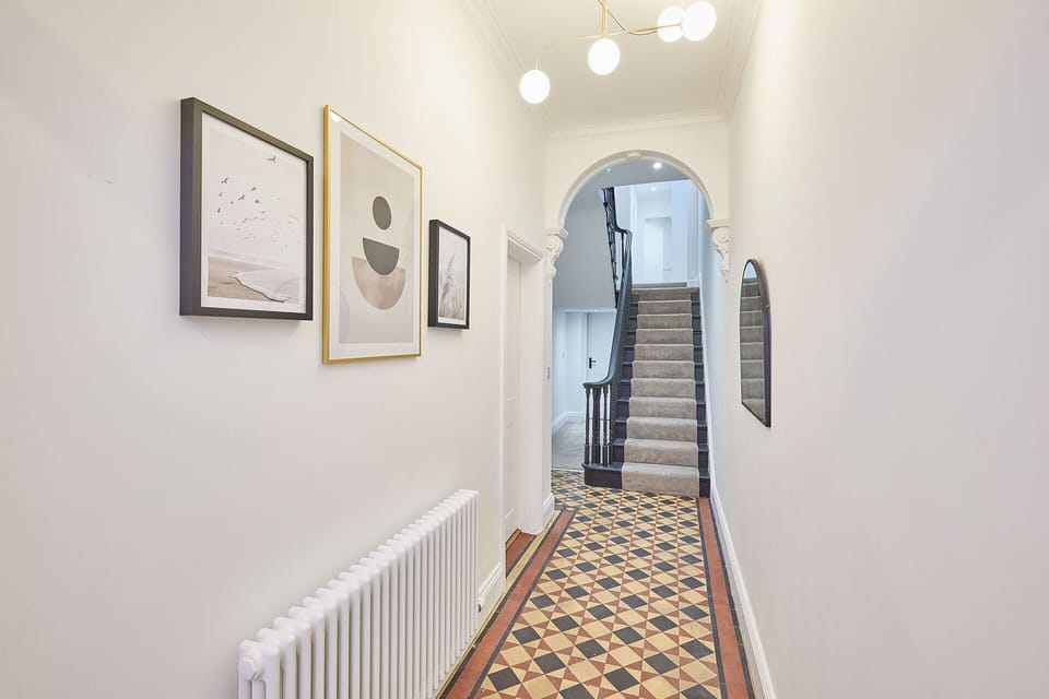 Host Stay Albion House House in England