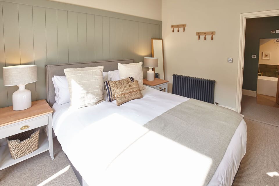 Host Stay The Salt Nook Apartment in England