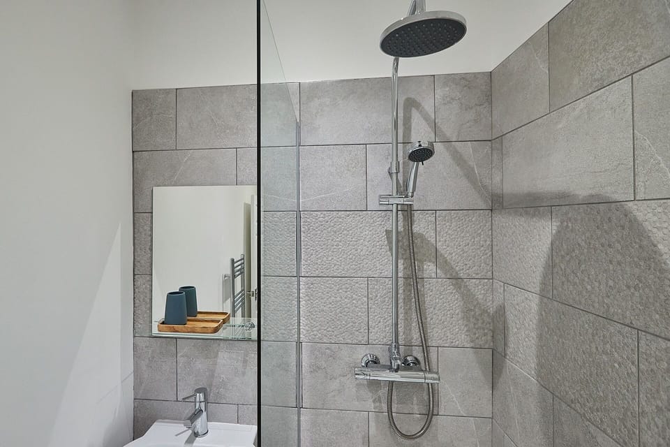 Host Stay Silver Beach Apartment in England