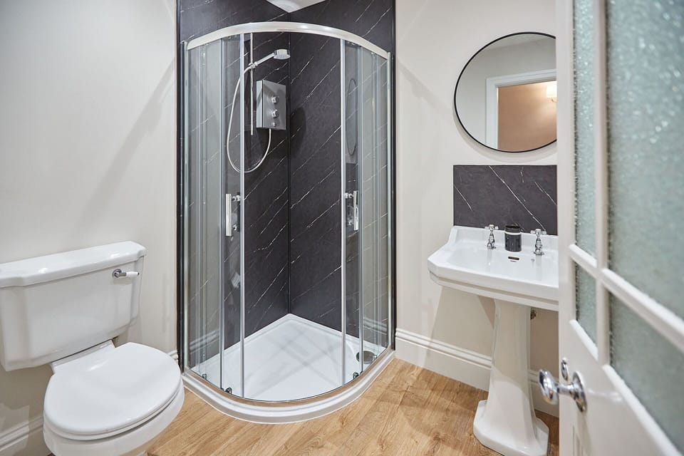 Host Stay Silton Hall House in England