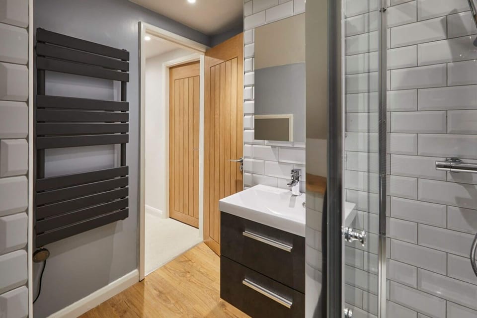 Host Stay Breckon Cottage House in England