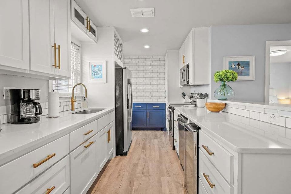 Ffeaturing ample cabinetry and high-end appliances!