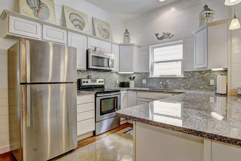 Beautifully updated kitchen with granite countertops