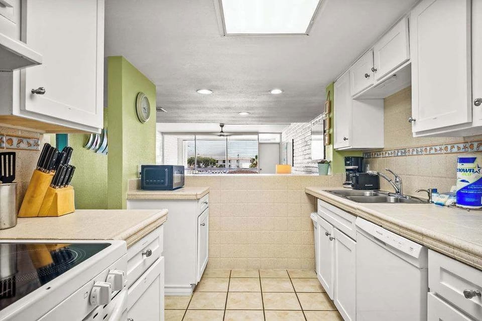 Our fully stocked kitchen has everything you need to whip up your favorite meals with ease.