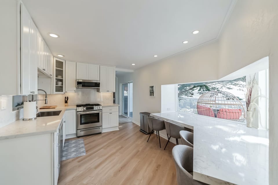 Plenty of room for more than a few chefs in the kitchen.