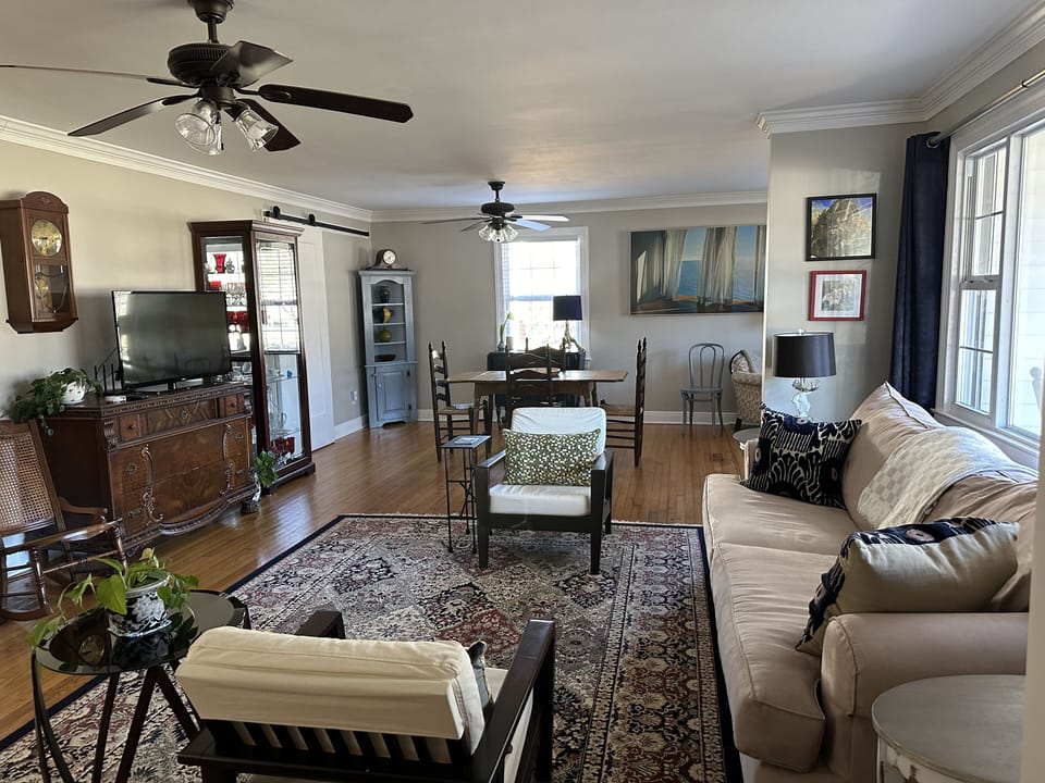 Large spacious living and dining room combo. 