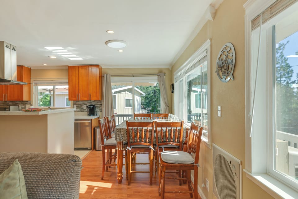 Dining Room | Fully Equipped Kitchen | Cooking Basics