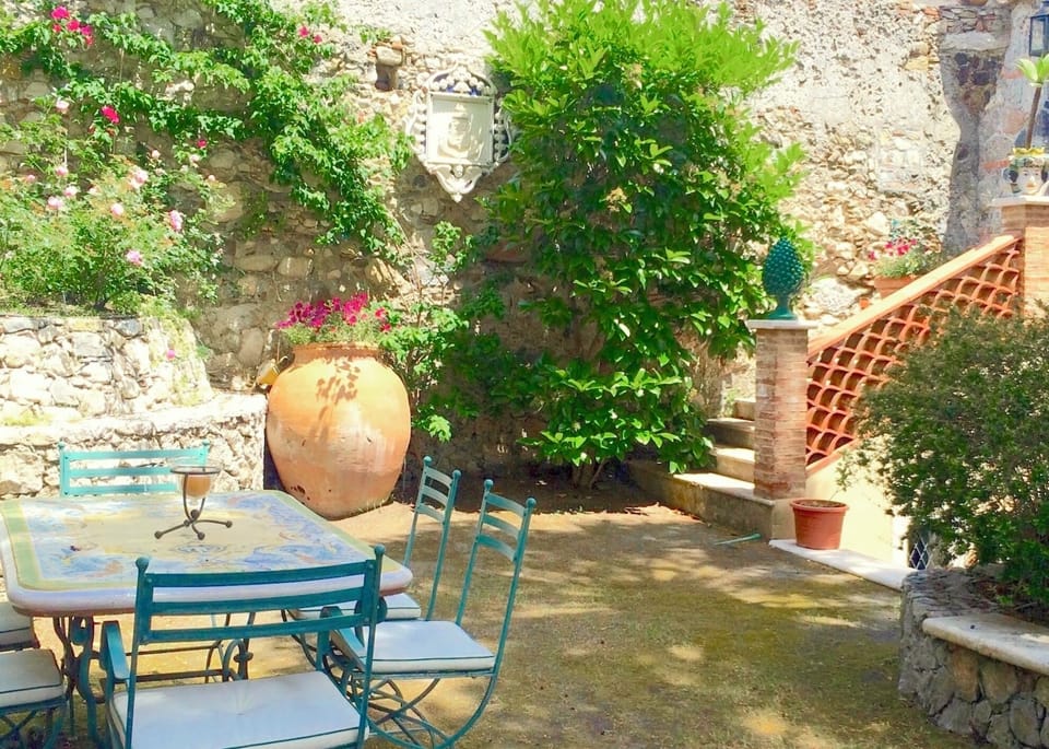 VILLA MIMOSA TAORMINA
Sea View Rooftop Terrace