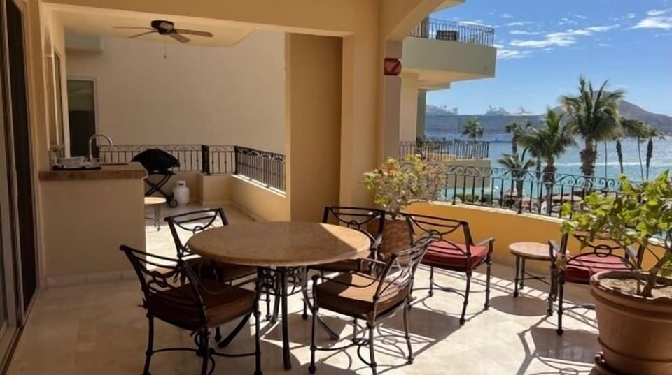 Balcony with grill and lounges