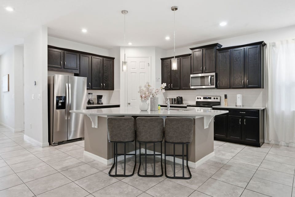 Fully equipped kitchen