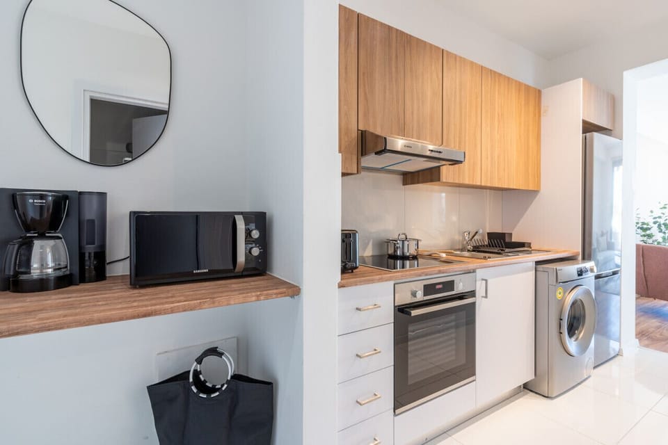 Full Kitchen