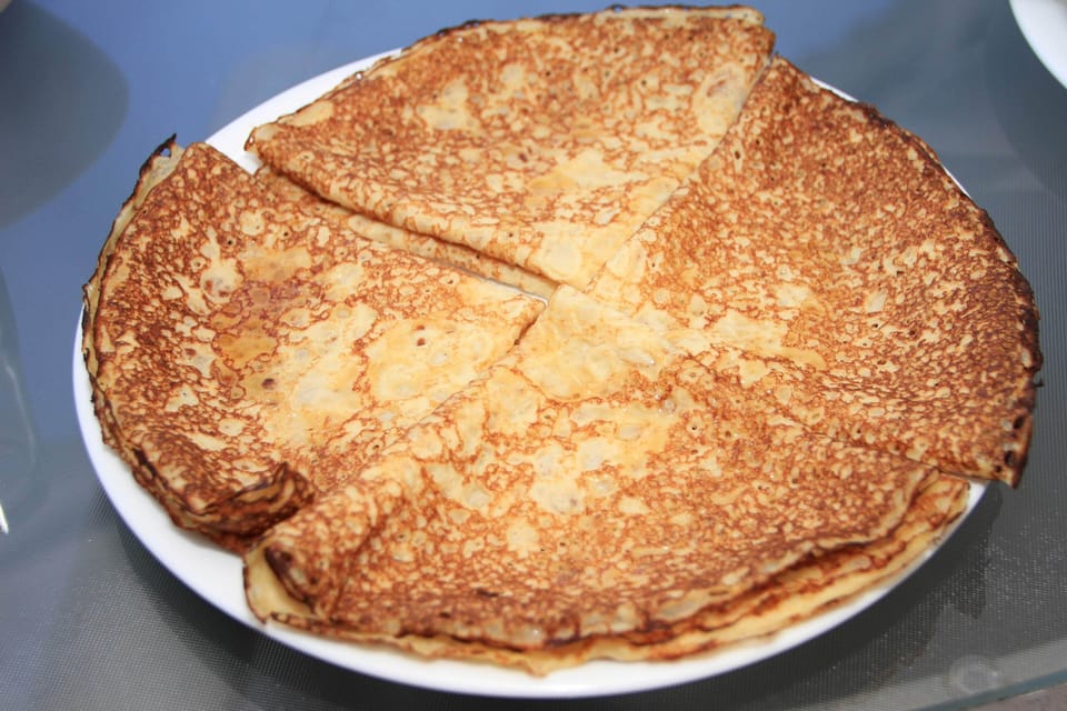 Free daily local cuisine breakfast