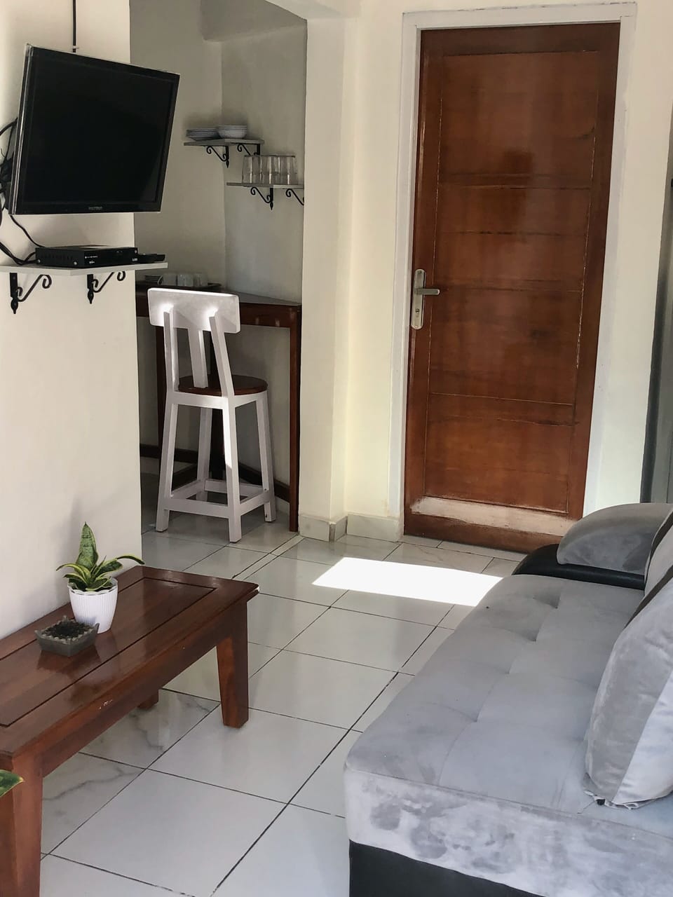 Apartment | Living area | LED TV
