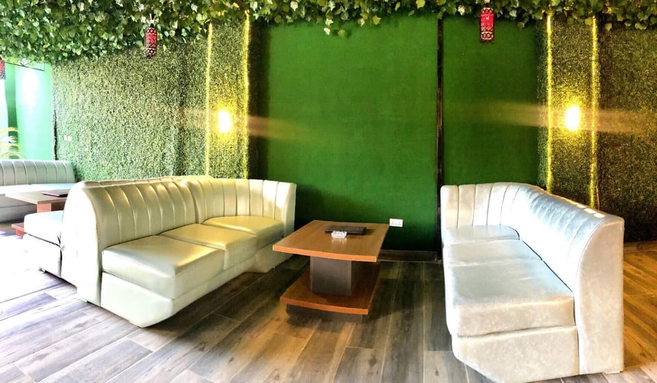 Sports bar
