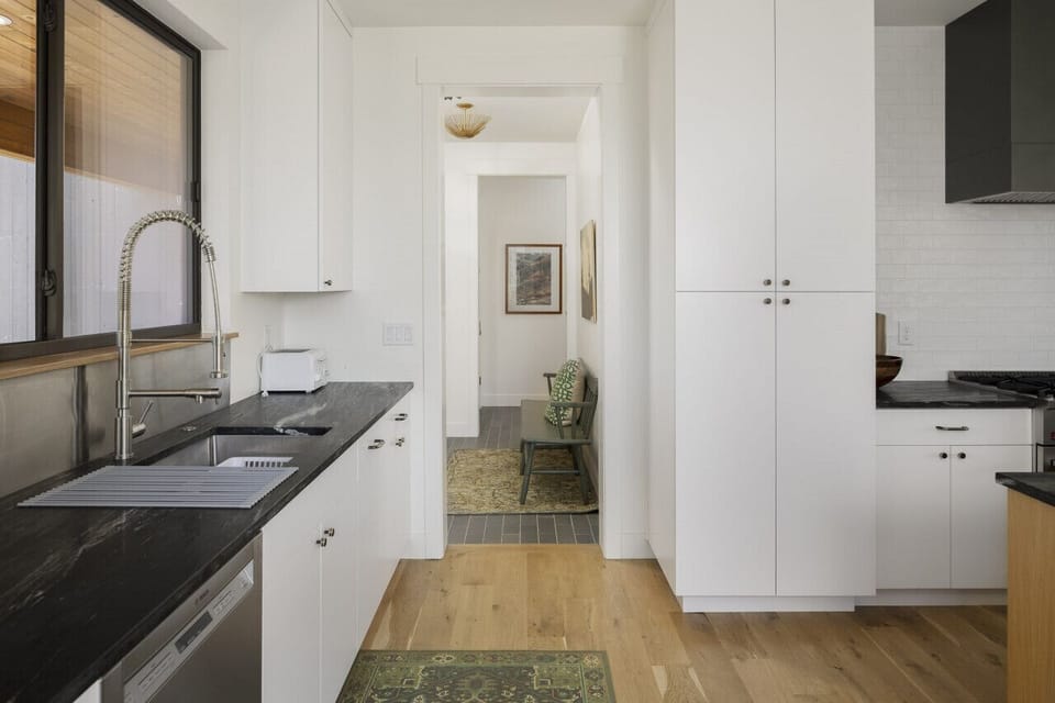 Open feel Kitchen