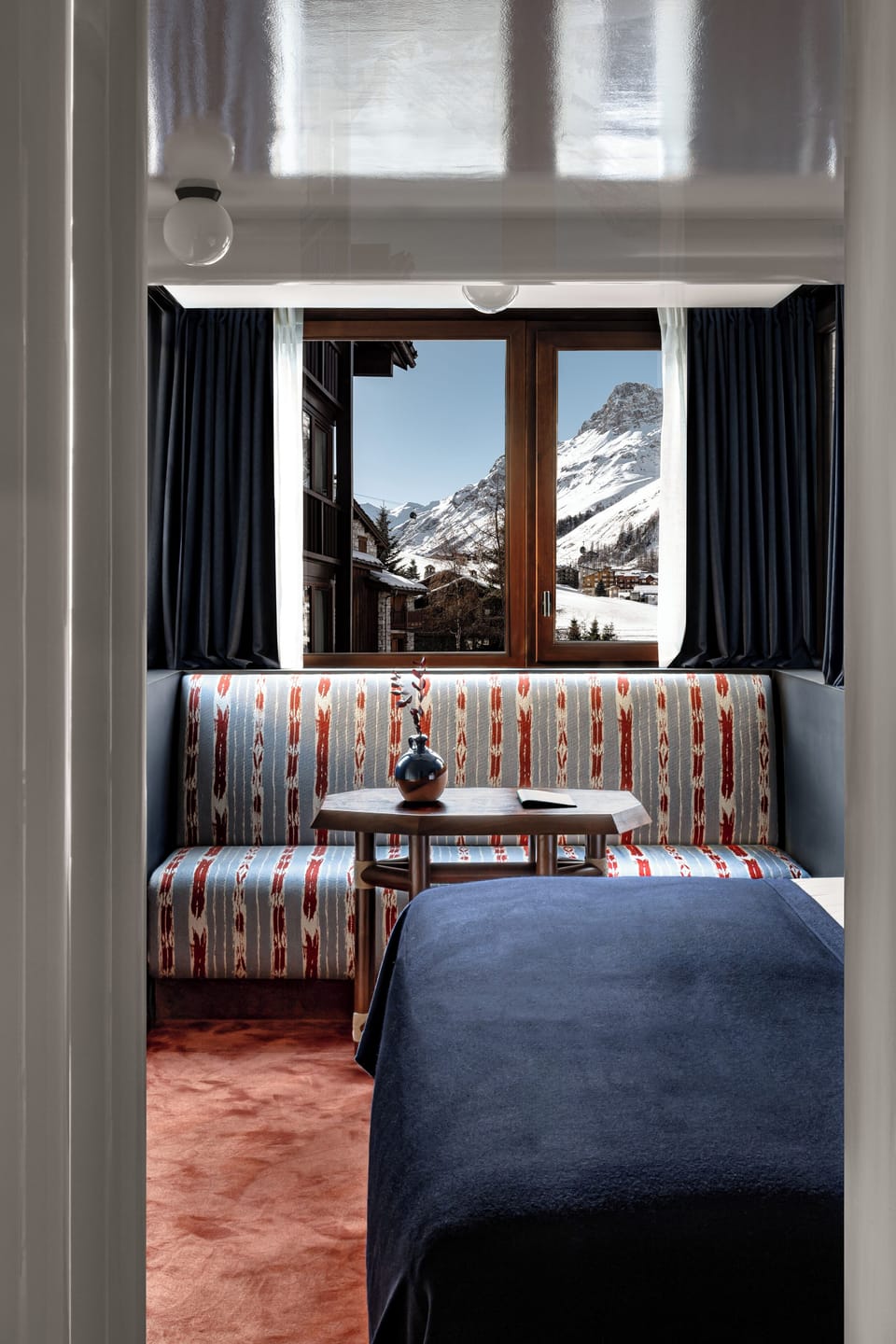 Room (Val d'Isère) | Premium bedding, minibar, in-room safe, soundproofing