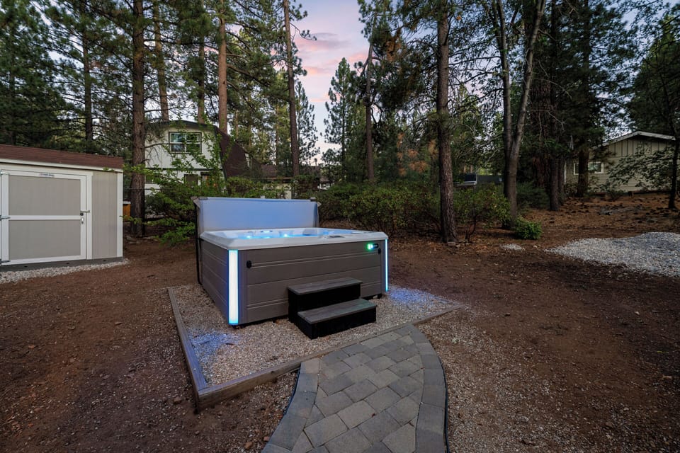 Private Hot Tub - Private Hot Tub