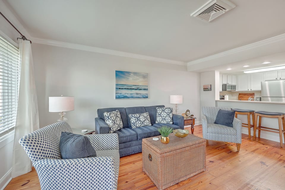 Port O' Call E203; Wild Dunes; Isle of Palms (2)