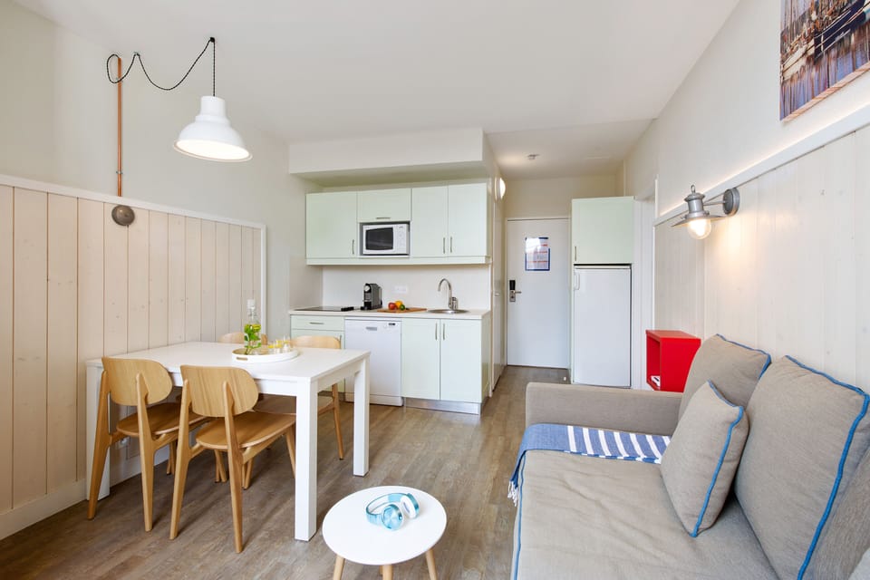 Private kitchenette