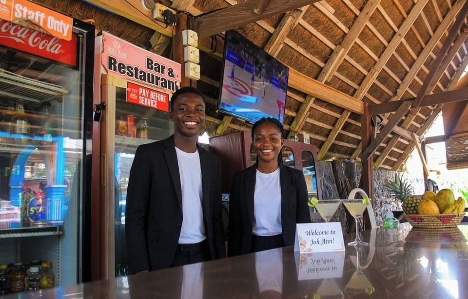 Joh Ann Western Guest Bed and Breakfast in Accra