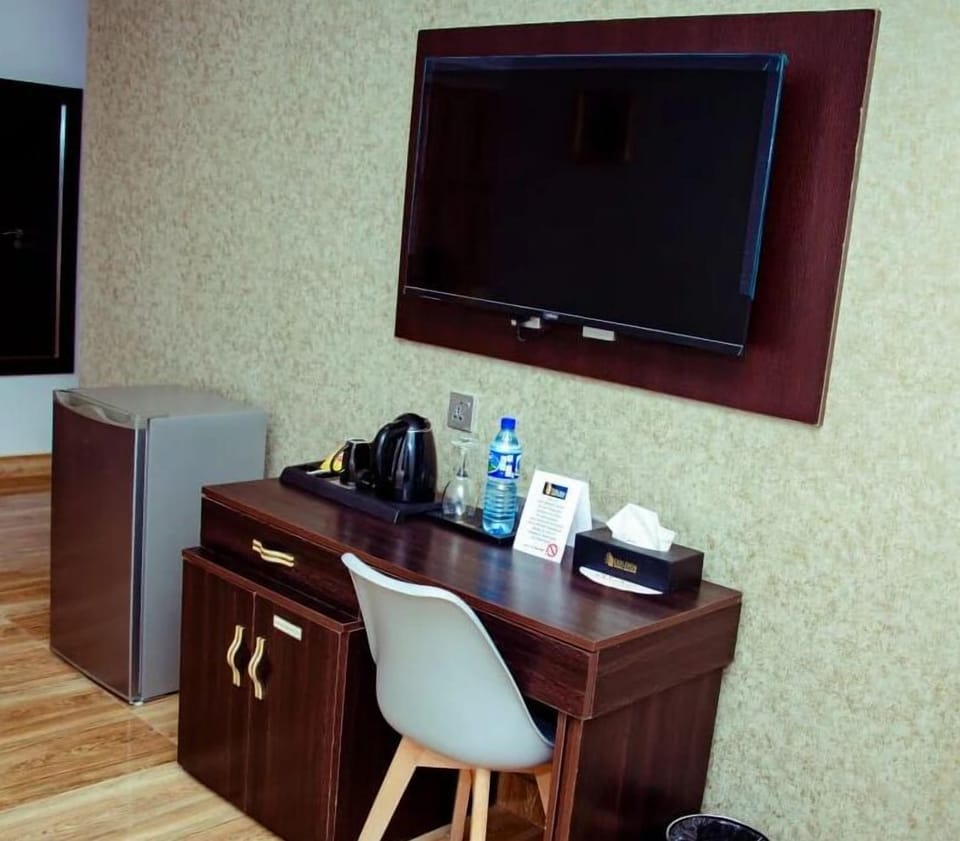 Luxury Room | 1 bedroom, in-room safe, soundproofing, free WiFi