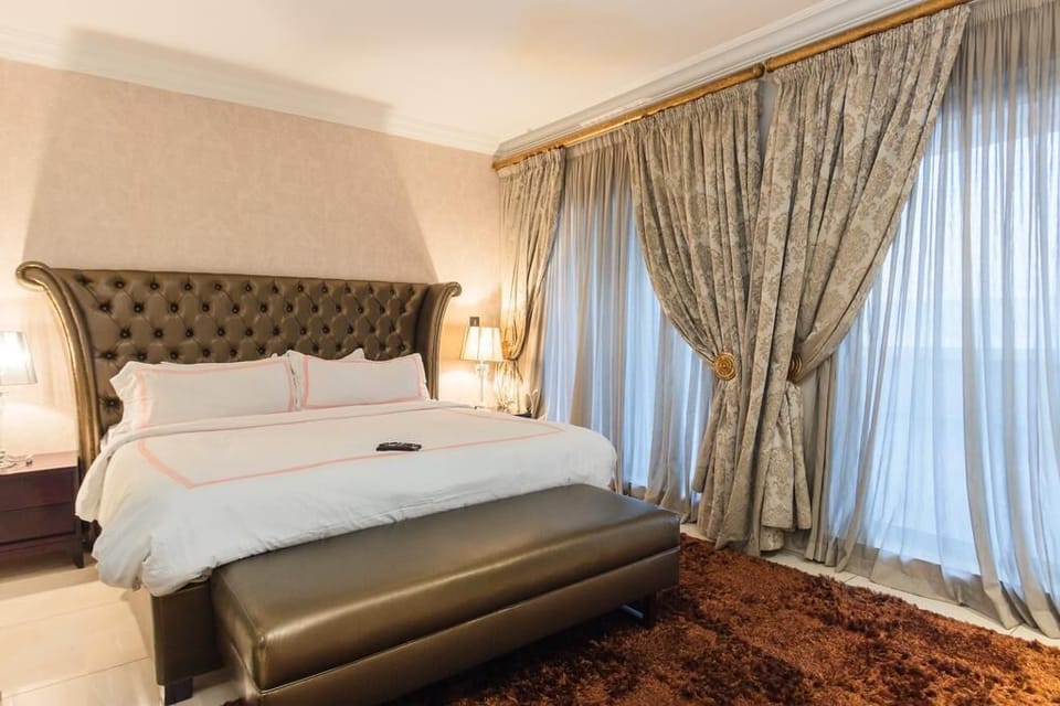 Executive Room | 1 bedroom, in-room safe, free WiFi