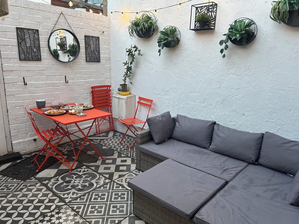 Cottage | Outdoor dining