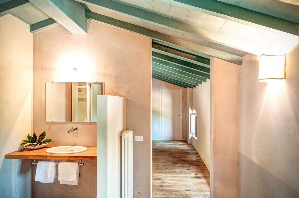 Free toiletries, hair dryer, bidet, towels