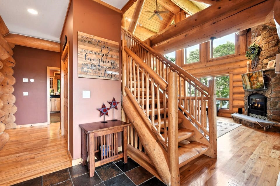 Welcome to a relaxing log home getaway!