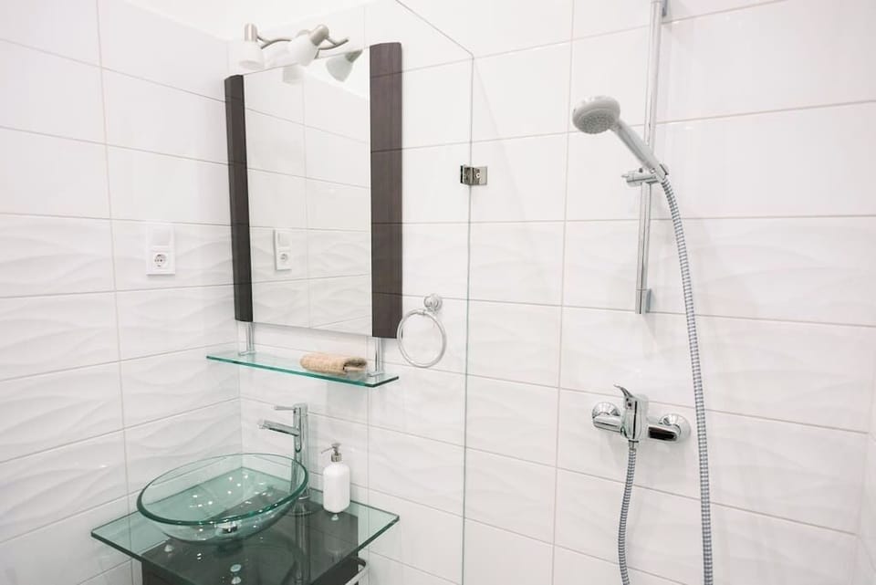 Bathroom (1)