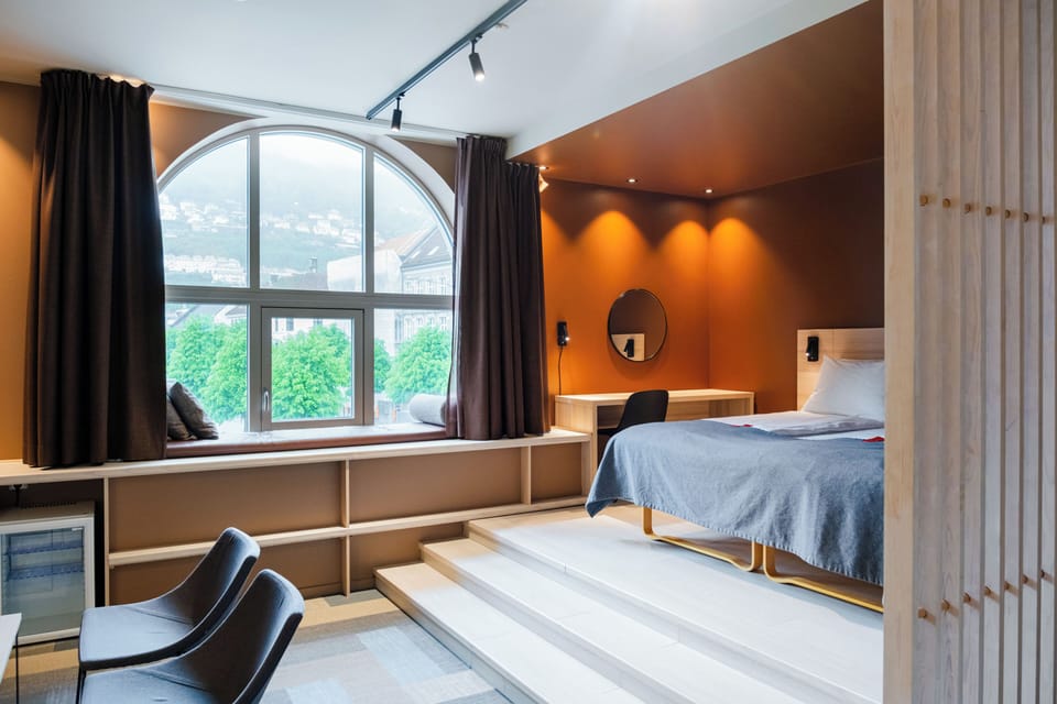Junior Suite | Pillowtop beds, desk, soundproofing, free WiFi