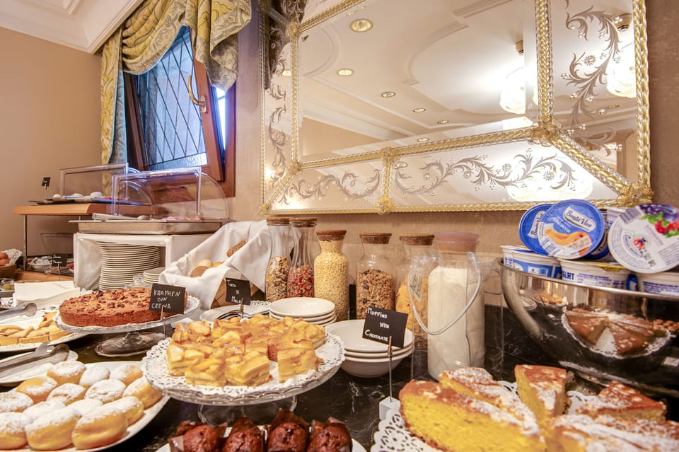 Daily buffet breakfast for a fee