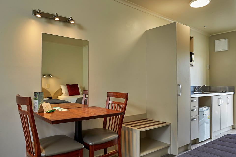 Studio, Garden View | Private kitchenette | Fridge, microwave, stovetop, electric kettle