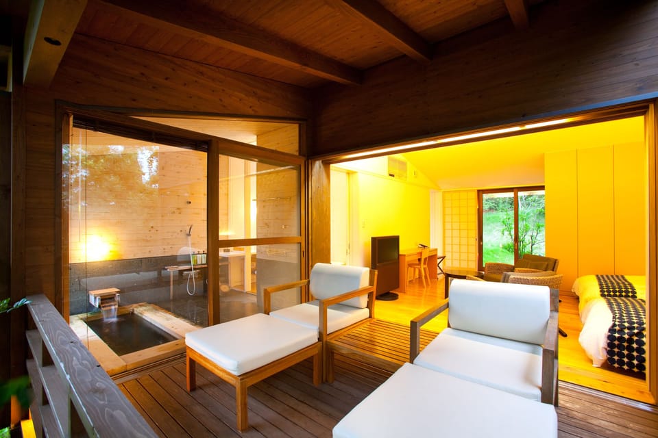 Suite Room with Private Semi-open Air Bath | Balcony