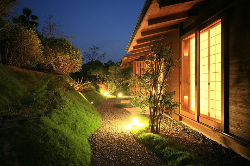 Suite Room with Private Semi-open Air Bath | In-room safe, WiFi (free), bed sheets