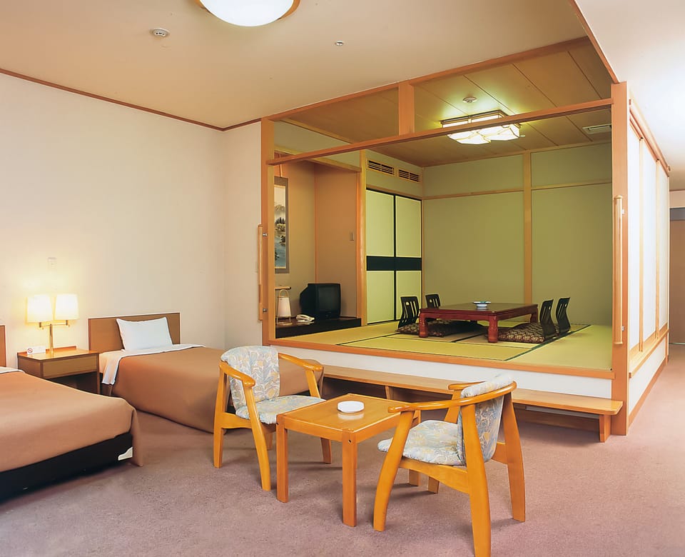 In-room safe, free WiFi