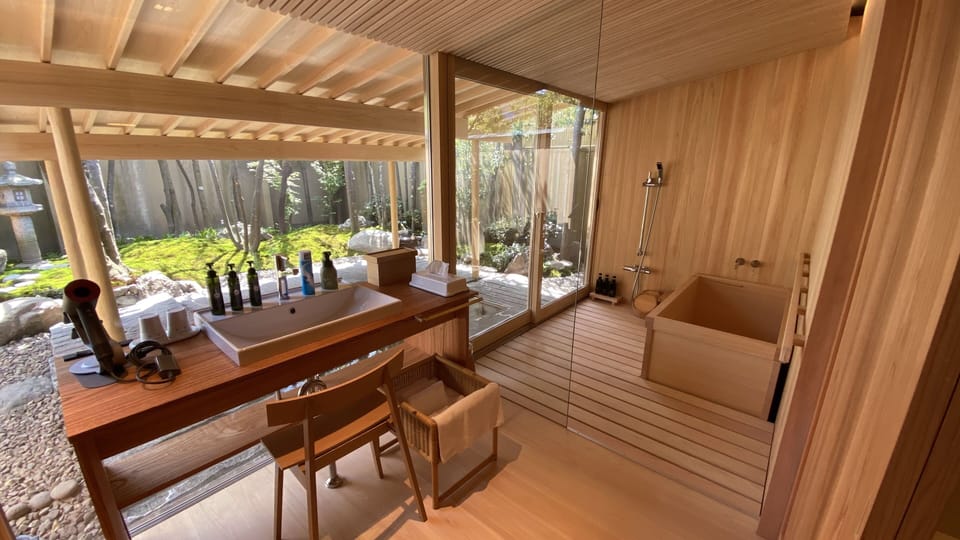 Luxury Villa, Non Smoking (Munian) | Bathroom | Shower, rainfall showerhead, free toiletries, hair dryer