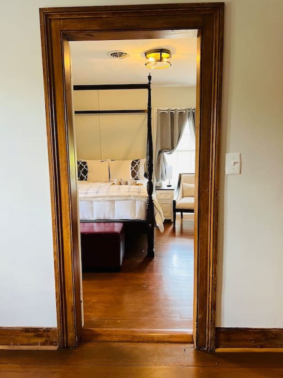 Queen bedroom