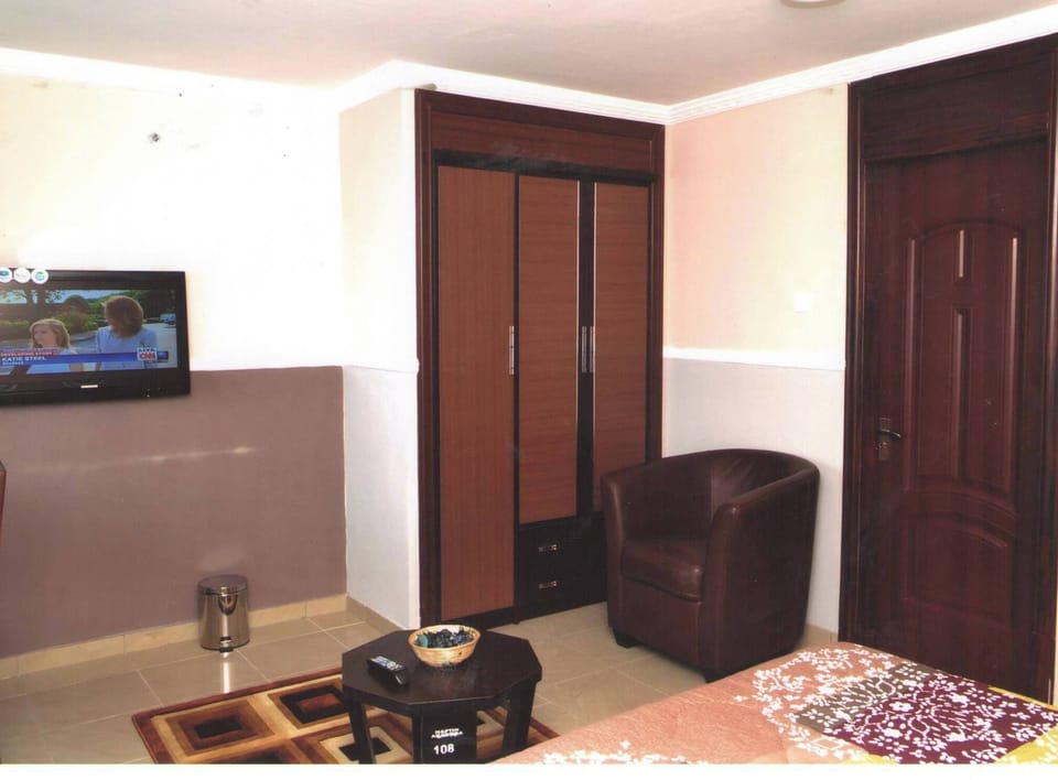 Economy Room | 1 bedroom, in-room safe, free WiFi