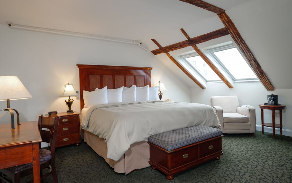 Premier Room, 1 King Bed | Desk, iron/ironing board, free cribs/infant beds, free WiFi