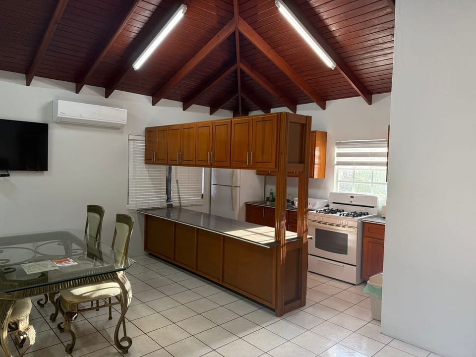 Studio with full Kitchen | Living area | 32-inch Smart TV with cable channels, TV