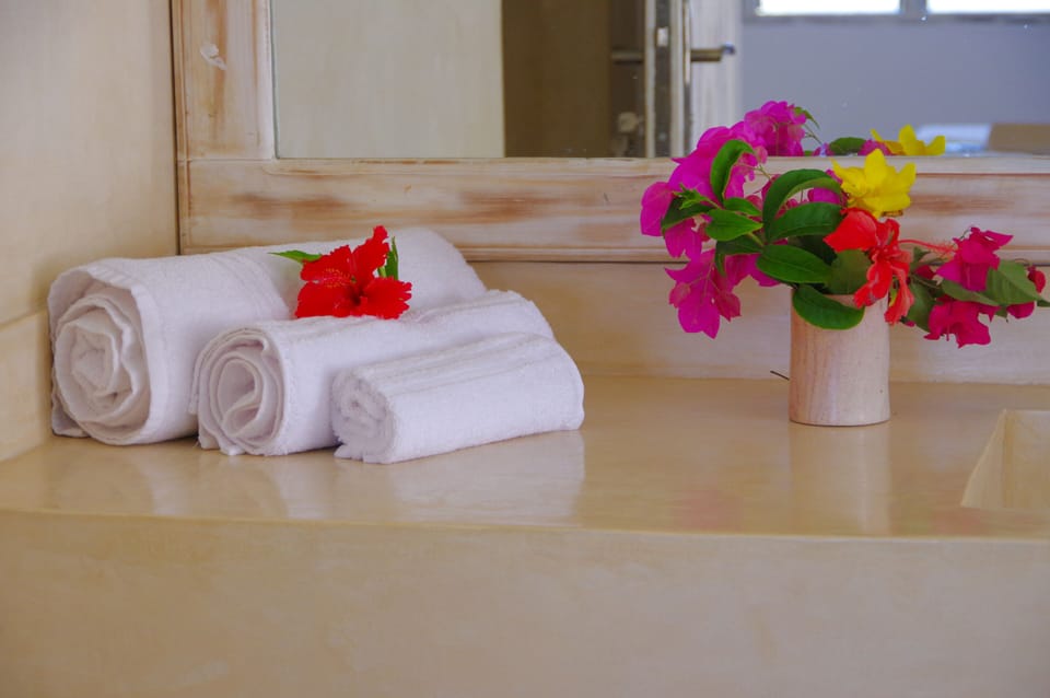 Bathroom amenities