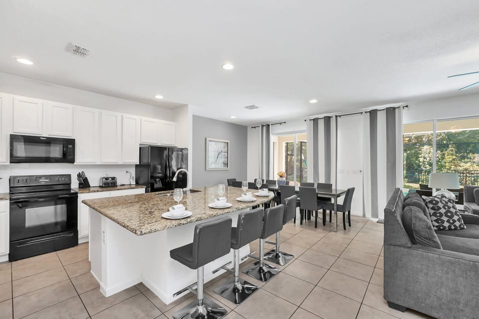 Spacious kitchen