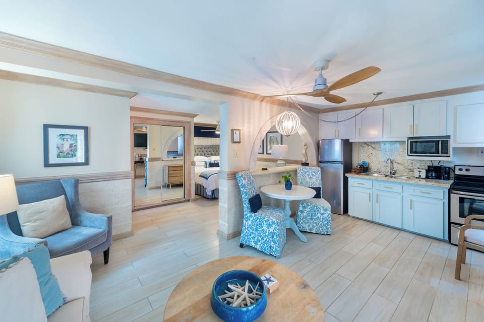 Luxury Suite, Private Pool | Private kitchen | Fridge, coffee/tea maker, electric kettle
