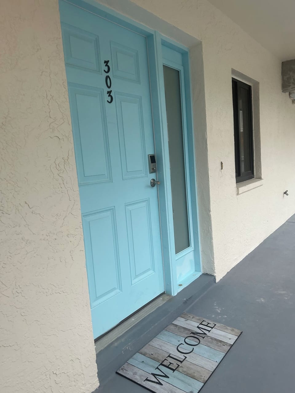 Condo ~ 3rd floor, front faces South, balcony faces North, elevator accessible.