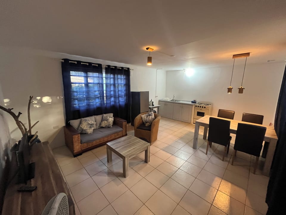 1 Bedroom Apartment | Soundproofing, free cribs/infant beds, rollaway beds, free WiFi