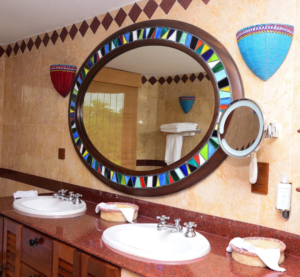 Bathroom sink